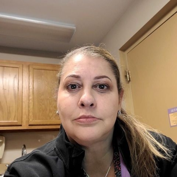 Meet your Posher, Bridget - Picture 1 of 1